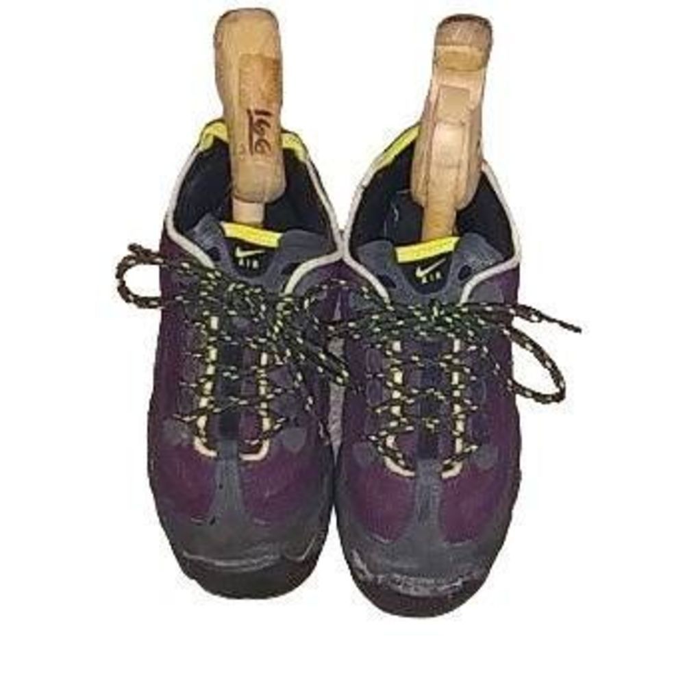 Nike All Condition Gear Black and Purple Size 6.5